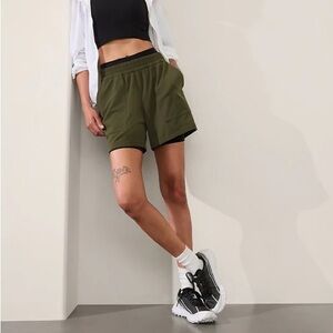 Athleta Boundless Short (S-P) NWOT